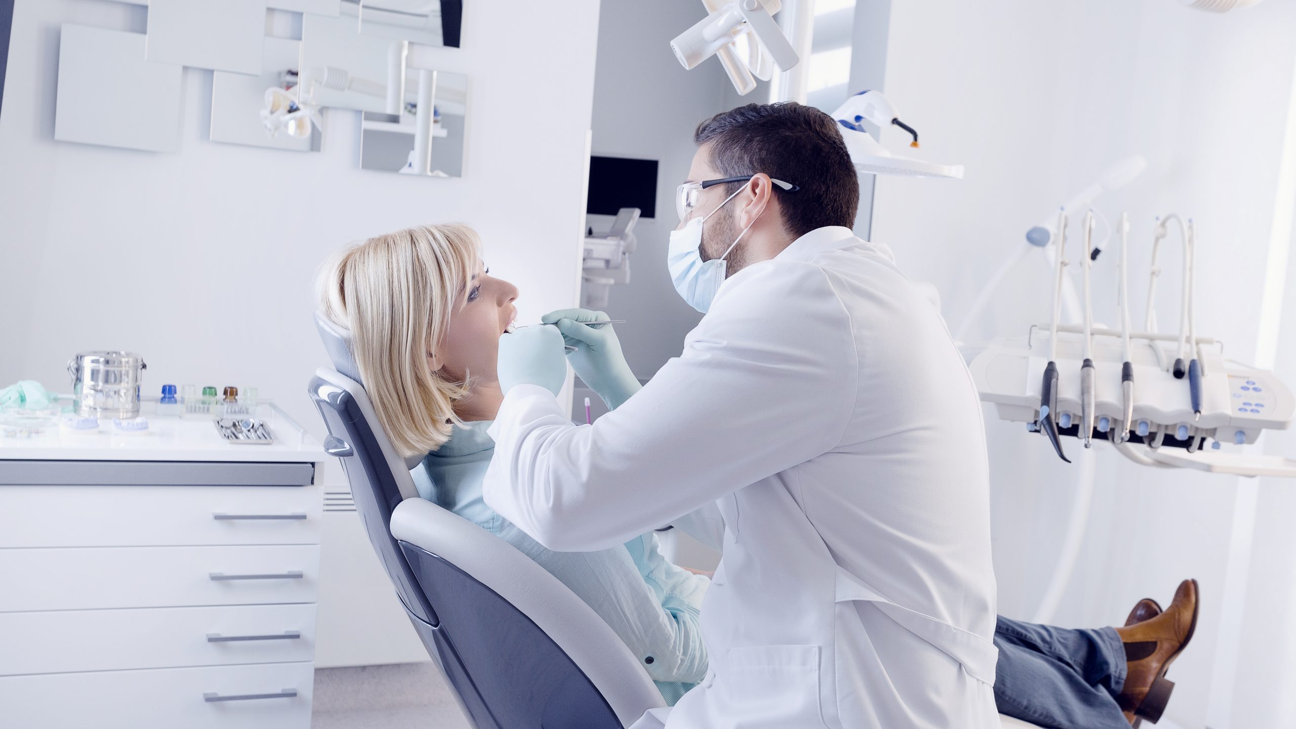Dentist in Hubbard, OR