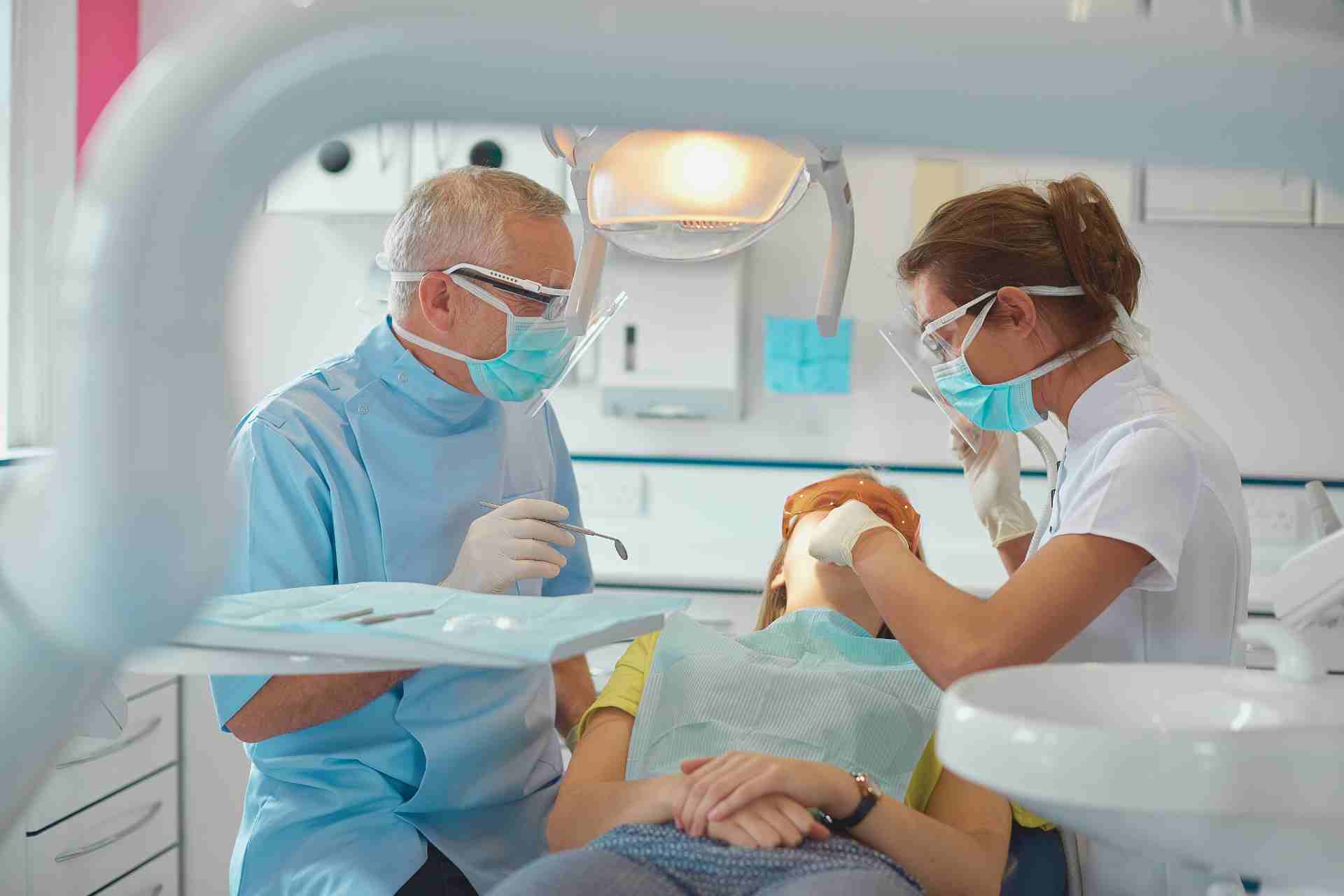 Dentist in Hubbard, OR
